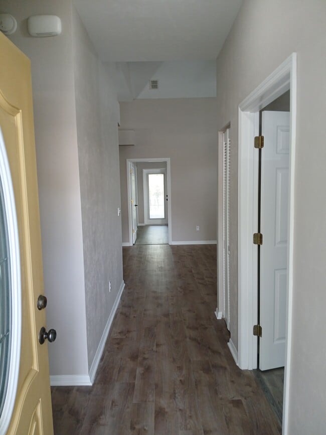 Foto del edificio - 194 SW 145th Dr