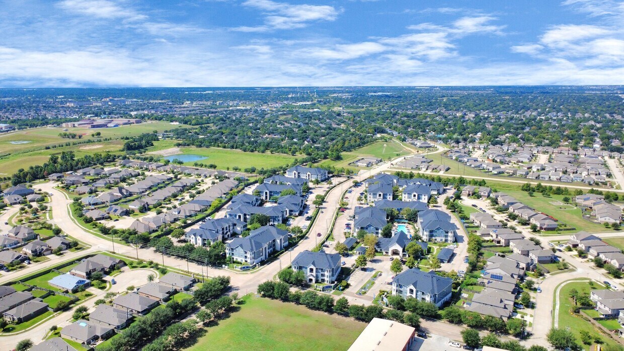 Foto principal - 6777 Sommerall Dr