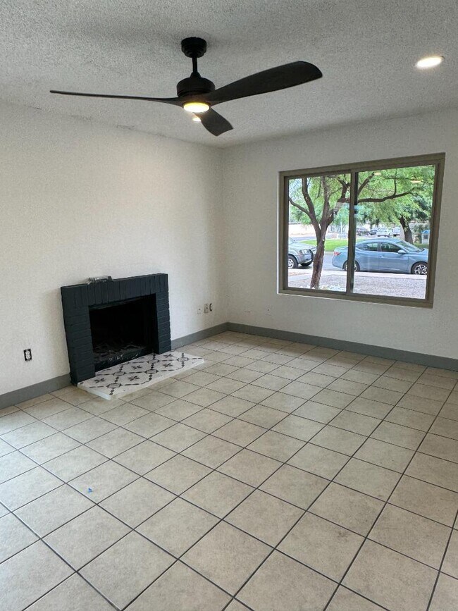 Foto del edificio - 8130 N 33rd Dr