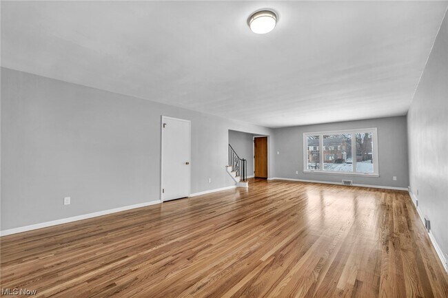 Building Photo - 17916 Chagrin Blvd