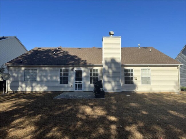 Foto del edificio - 3900 Crescent Walk Ln NE