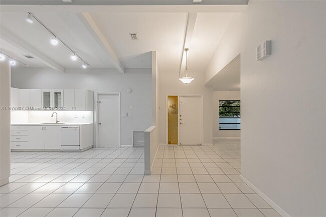 Building Photo - 13900 SW 111th St