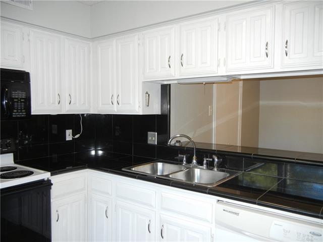 Building Photo - 887 Dublin Dr