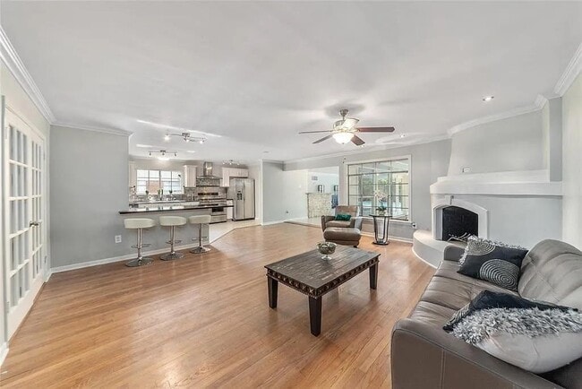 Foto del edificio - 5616 Pine St