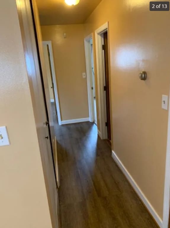 Building Photo - 1411 Custer St