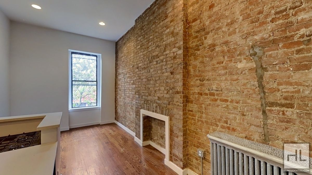 Foto principal - Spacious Bed-Stuy 3-Bed 1-Bath