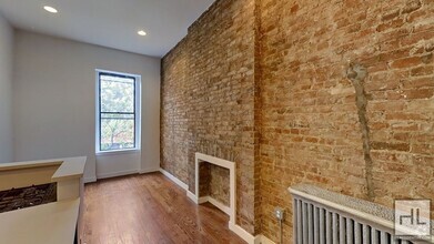 Building Photo - Spacious Bed-Stuy 3-Bed 1-Bath