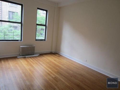 Primary Photo - 350 W 55th St