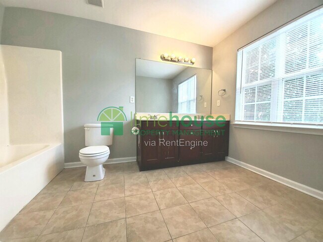 Foto del edificio - 420 W 30th St