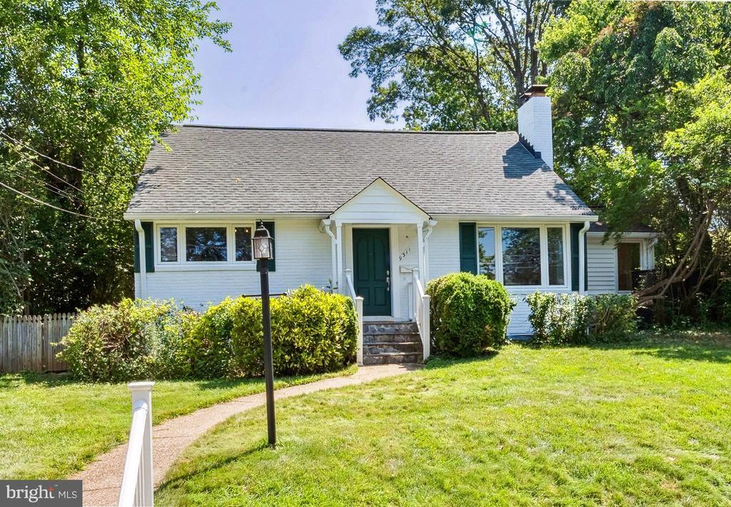 Foto principal - 9311 Adelaide Dr