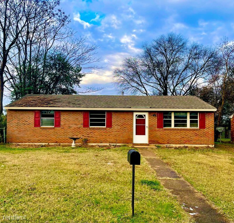 3 br, 2 bath House 208 Gardenia Court House Rental in Prattville