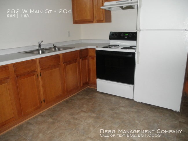 Building Photo - Two Bedroom Apartment