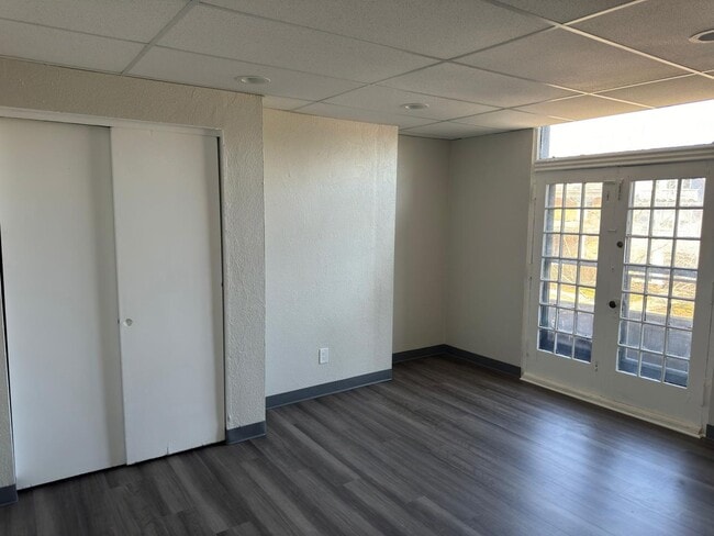 Photo - 5420 Stanton Ave Apartment