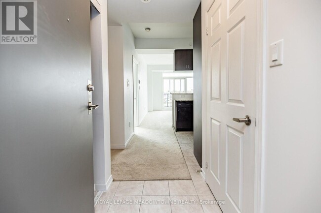 Building Photo - 50 Sky Harbour Dr