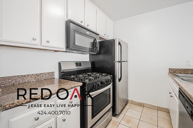 Foto del edificio - 1522 N Formosa Ave