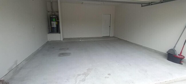 Foto del edificio - 14441 Weir Creek Rd