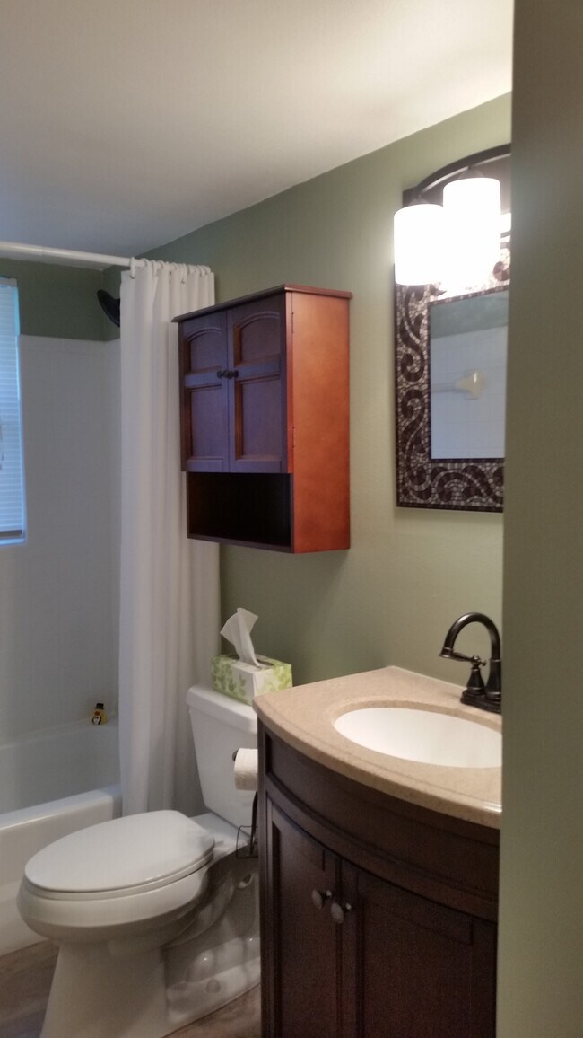 Foto del edificio - 3135 Shady Dell Ln