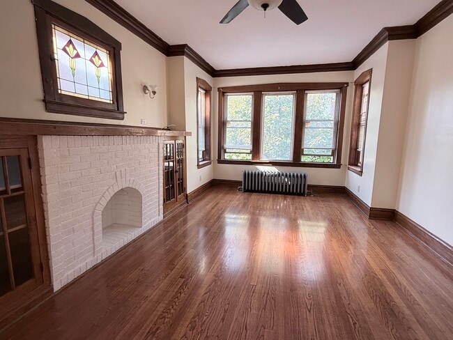Foto del edificio - 2855 N Ridgeway Ave