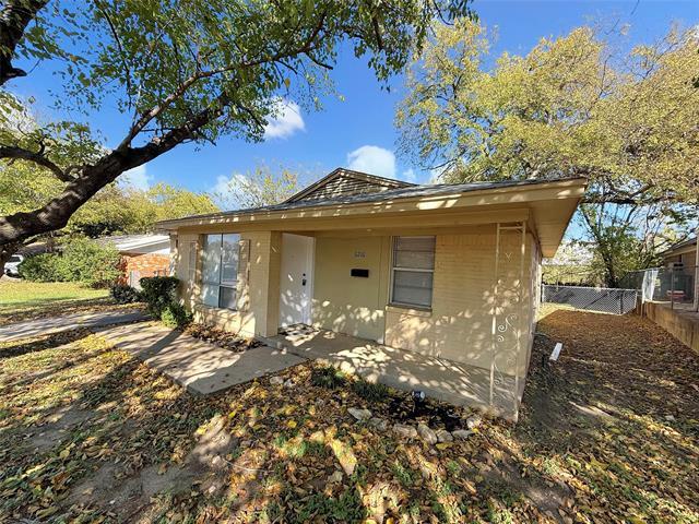 Foto del edificio - 6216 Loydhill Ln