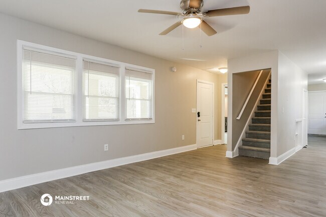 Foto del edificio - 4450 McLain Cir