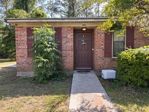Building Photo - 432 Admiral's Walk Dr