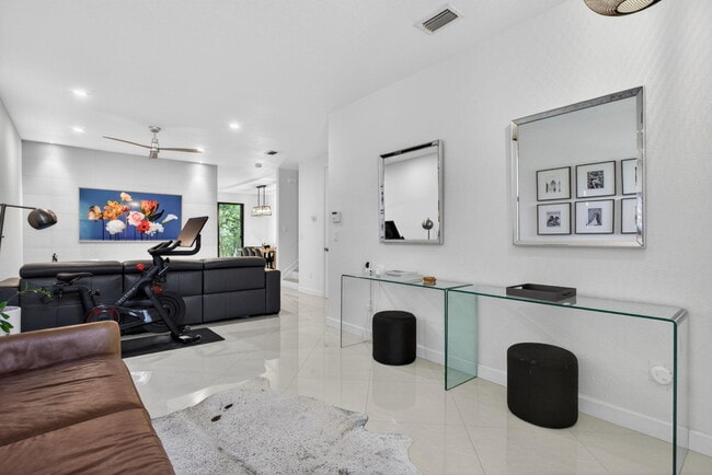 Foto del edificio - 4012 Devenshire Ct