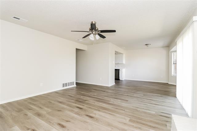 Building Photo - 4710 Green Hollow Dr