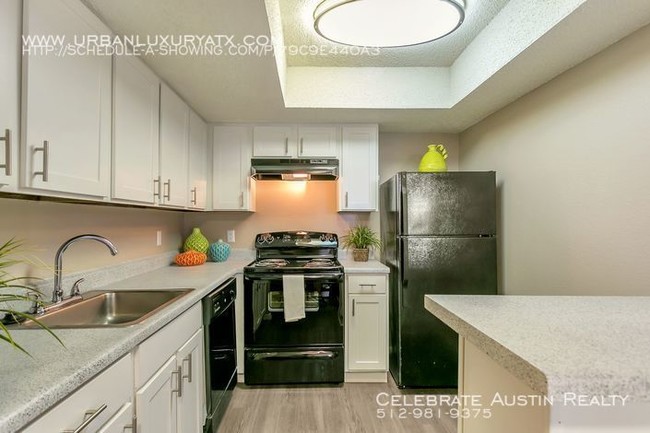 Foto del edificio - Hillside Creek