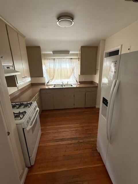 Foto del edificio - 19701 Tracey St