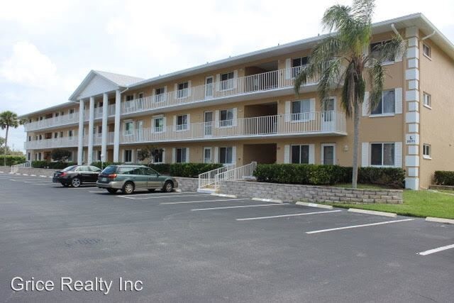 Foto del edificio - 3062 Sandpiper Bay Cir