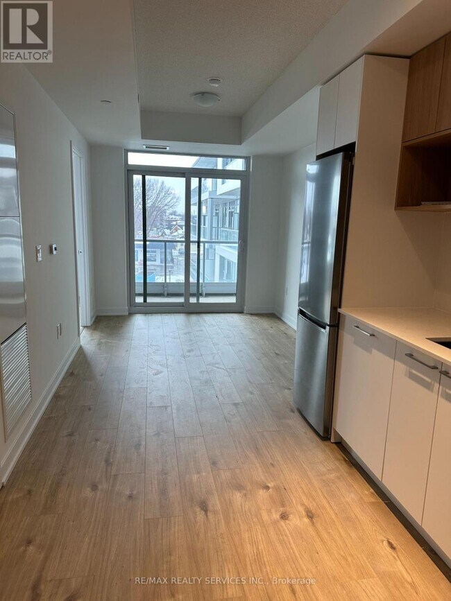 Photo du bâtiment - 500 Plains Rd E