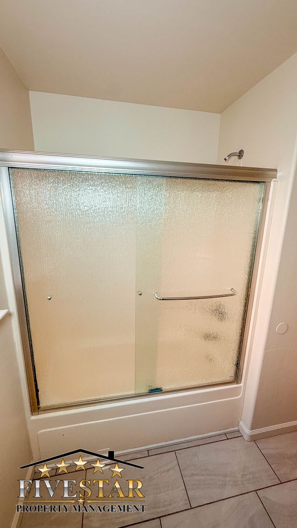 Building Photo - 2815 Flint Hills Dr