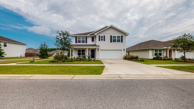 Building Photo - 5 Bedroom / 3 Bathroom Home  in Hammock Bay w/Fenced in Yard