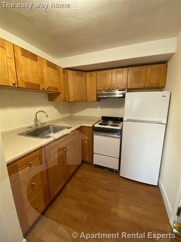 Photo - 180 N Beacon St
