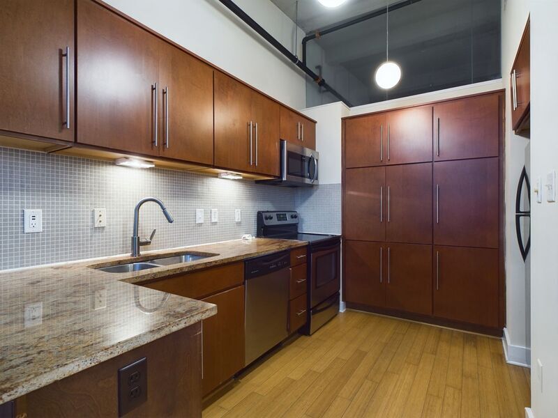 Foto principal - 815 Perry St