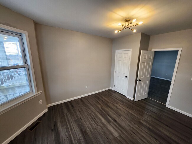 Foto del edificio - 23 Bayview Ave