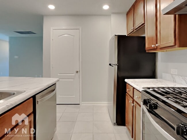 Building Photo - 627 Coyote Cyn Ct