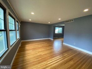Building Photo - 1 Niamoa Dr