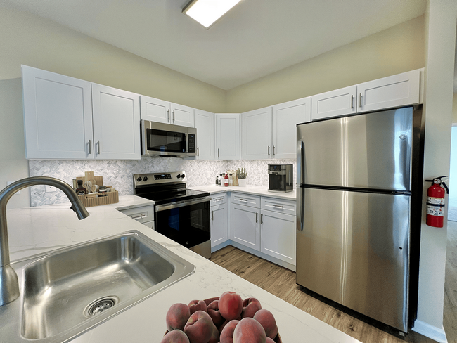 Kitchen - The Residences at Willow Ridge