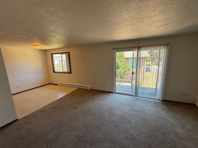 Building Photo - 3779 Iberis St NE