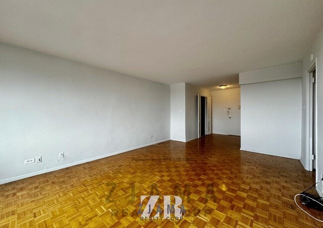 Foto del edificio - 160 Parkside Ave