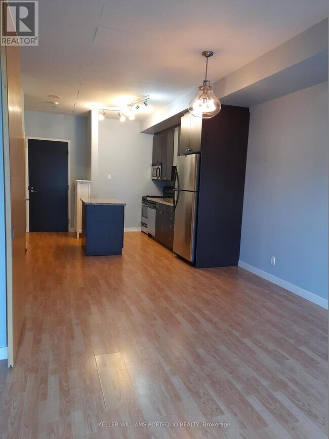 Photo du bâtiment - 1-601 Shaw St