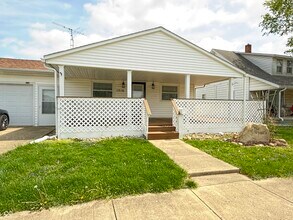 Building Photo - 1216 N Cherry St