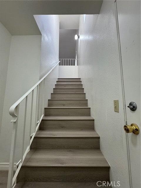 Building Photo - 24326 Sylvan Glen Rd