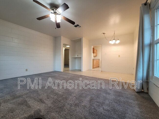 Building Photo - 2720 Riesling Way