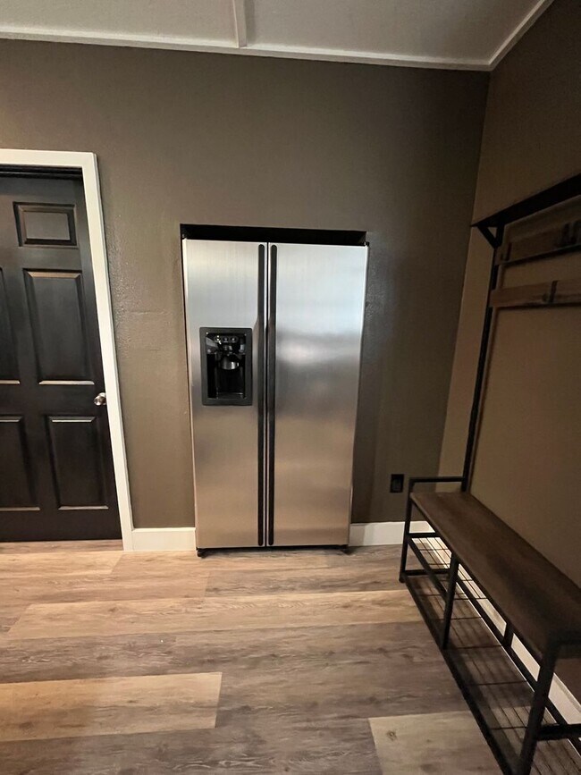 Foto del edificio - 5535 Lester Ln