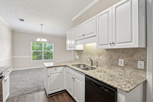 Building Photo - Steeple Crest Apartment Homes