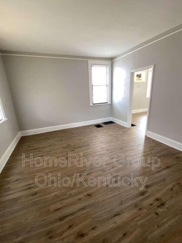 Building Photo - 711 Trenton Ave
