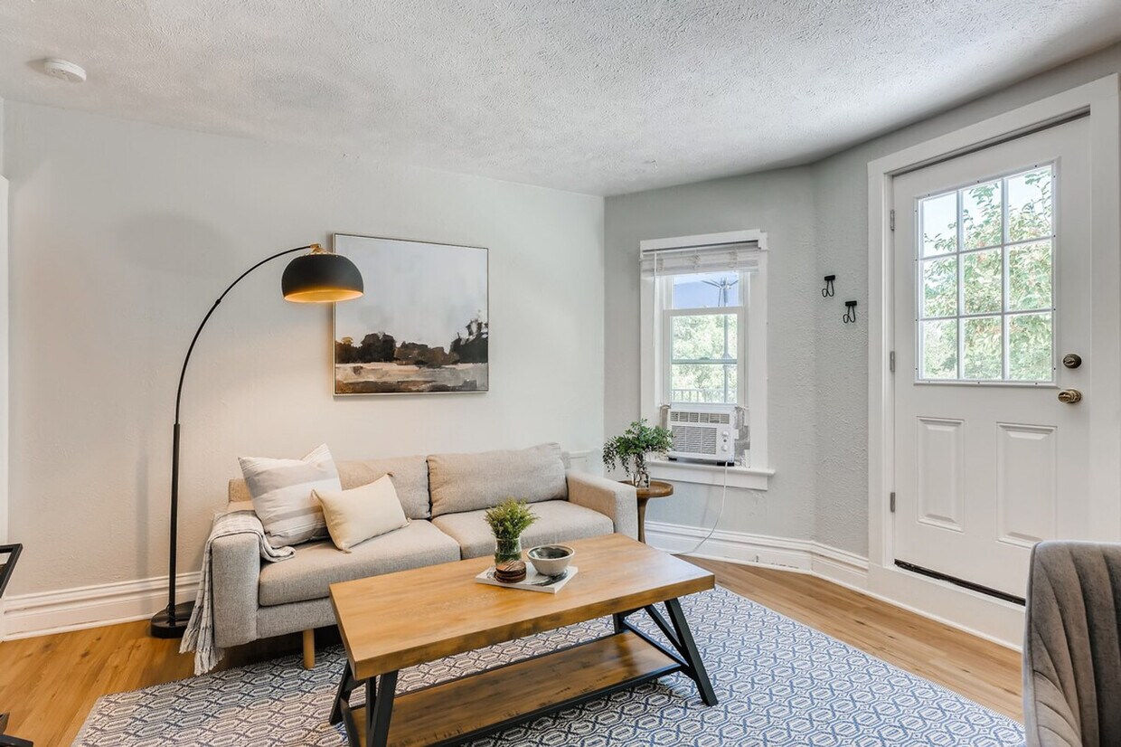Foto principal - 601 S Pennsylvania St