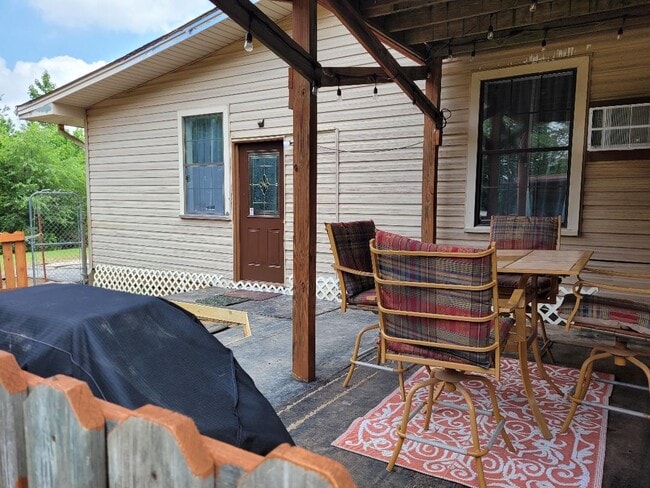 Building Photo - 715 Kornegay Loop